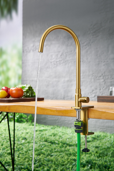 Køkkenarmatur udendørs messing